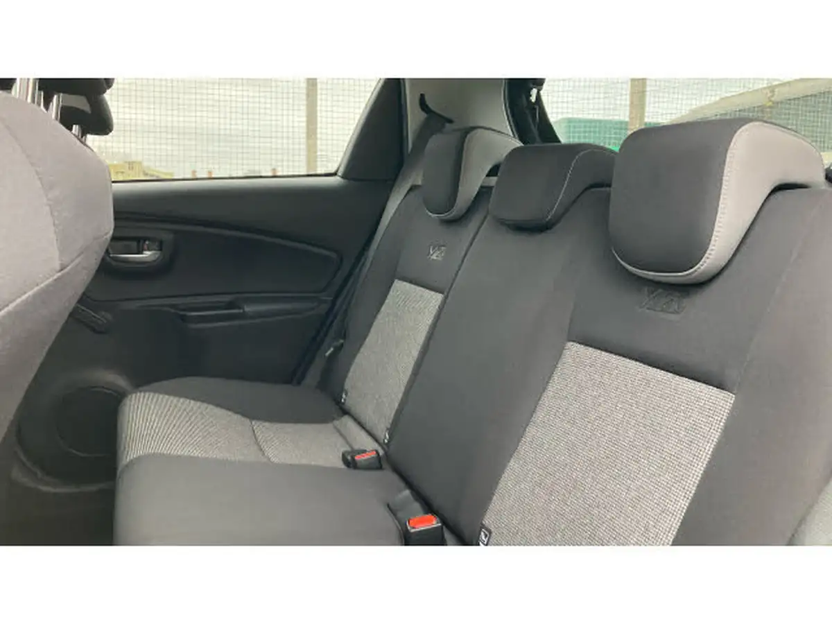 2020-toyota-yaris-15-vvt-i-y20-111bhp-1496cc-big-20