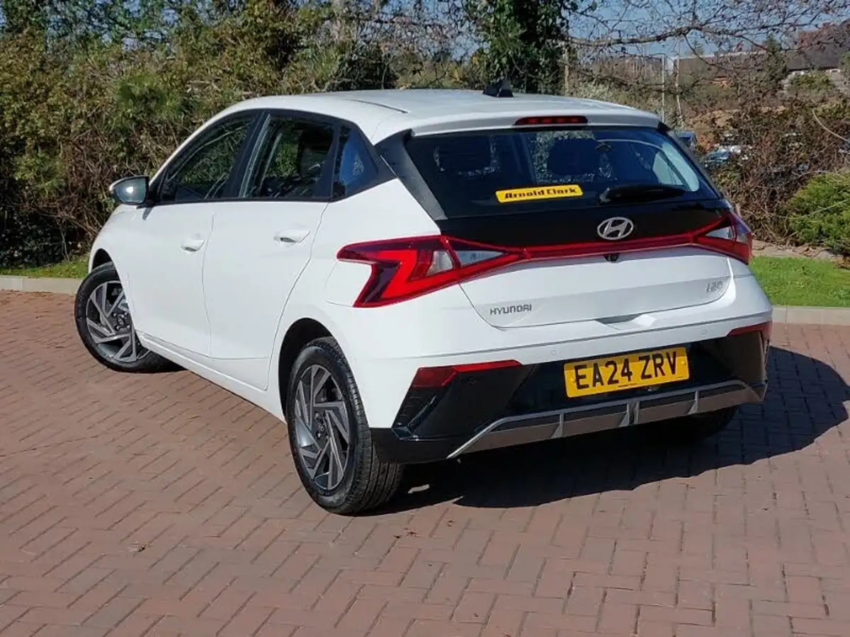 2024-hyundai-i20-10-t-gdi-advance-big-1