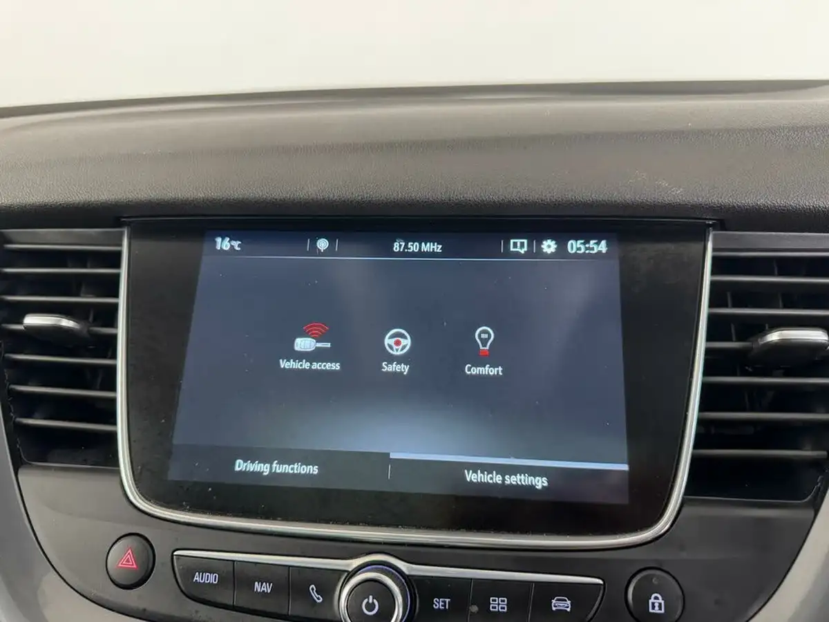 2021-vauxhall-grandland-x-15td-elite-nav-big-43
