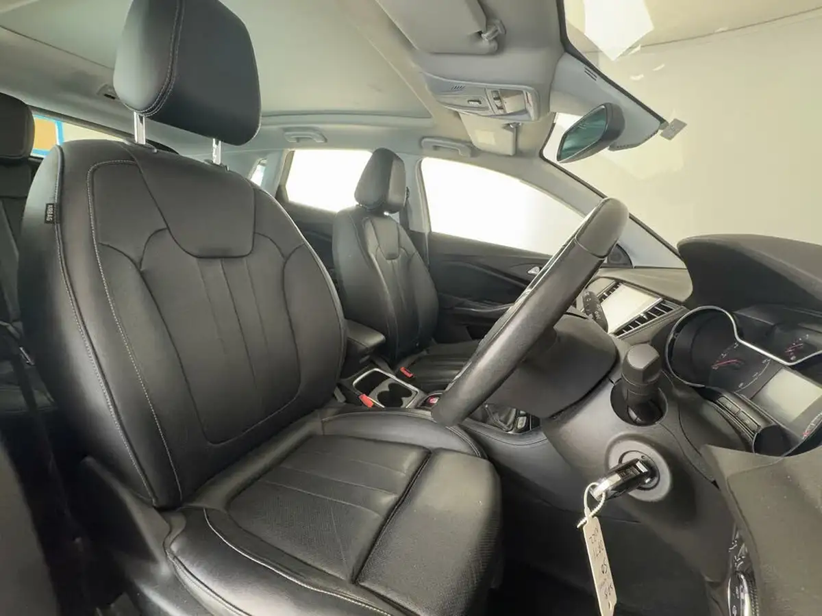 2021-vauxhall-grandland-x-15td-elite-nav-big-19