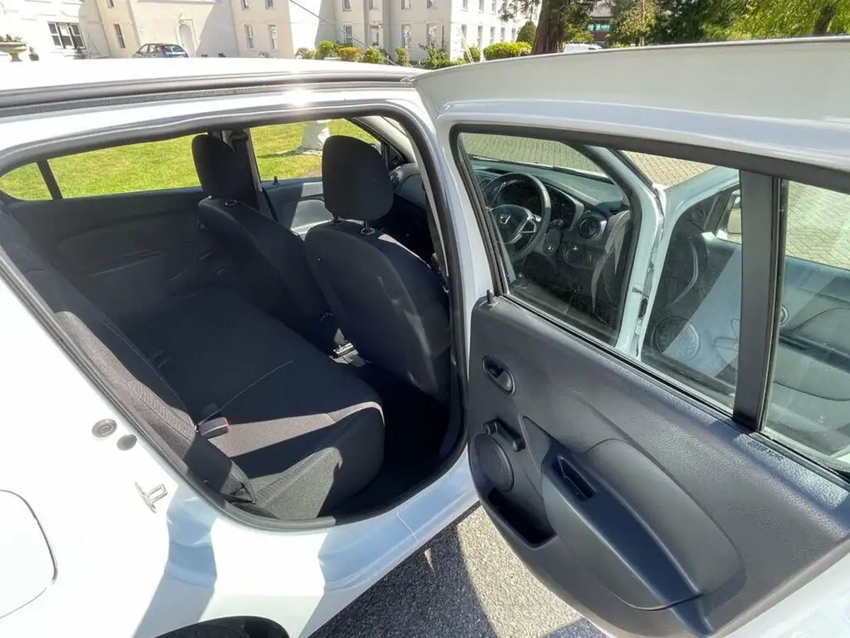 2018-dacia-sandero-10-sce-access-big-19