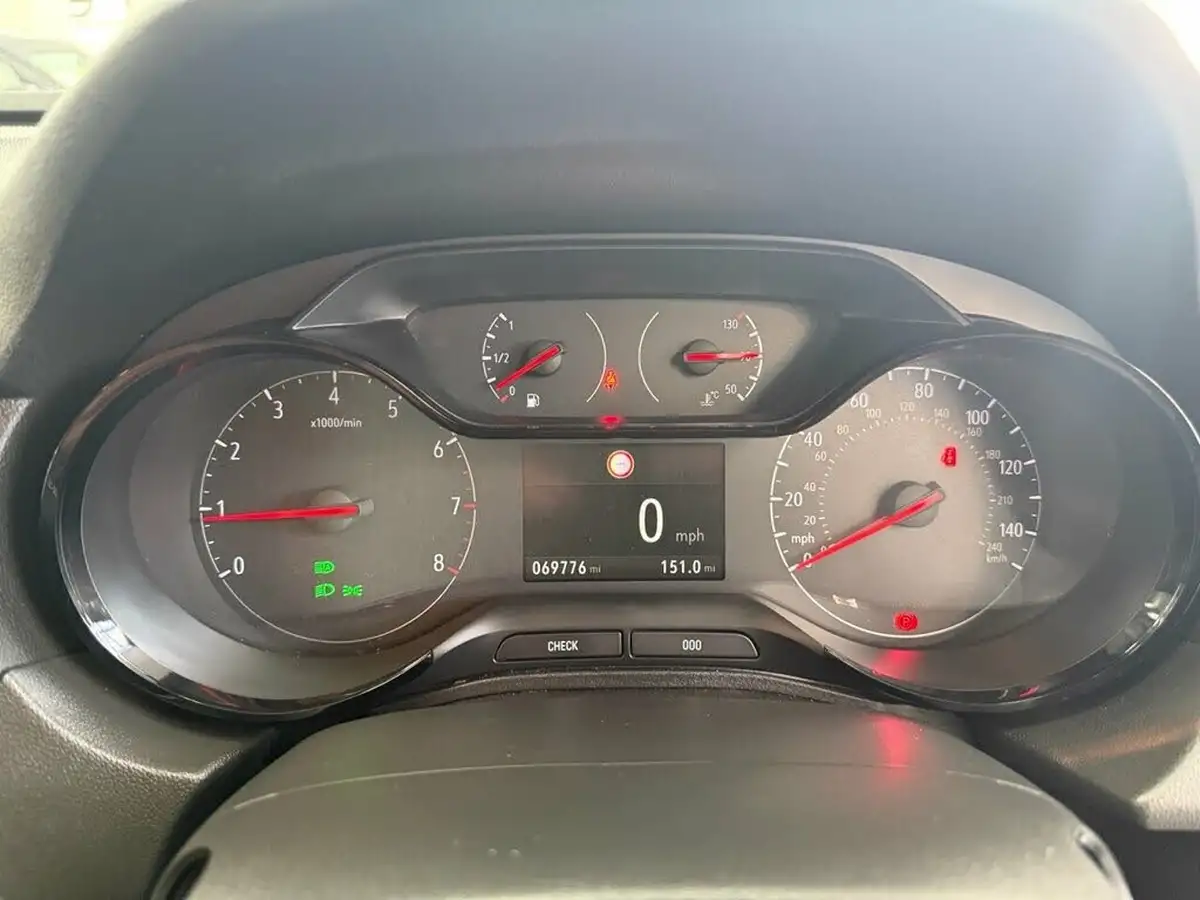 2018-vauxhall-grandland-x-12-se-130ps-big-29