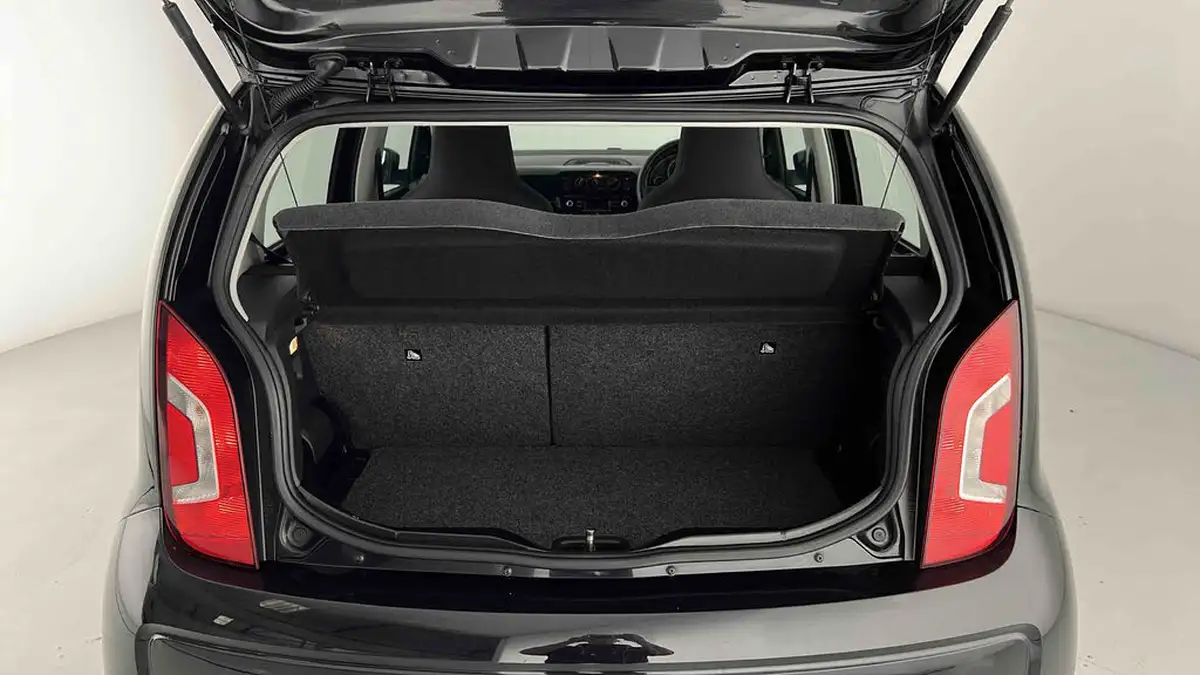 2016-volkswagen-up-10-move-up-5d-big-11