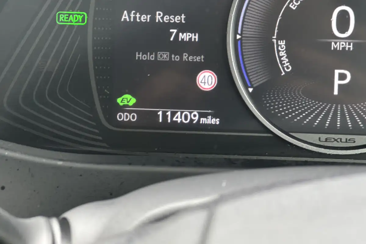 2020-lexus-ux-250h-20-ux-premium-pack-with-navigation-big-13