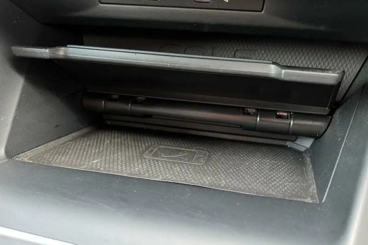2021-volkswagen-golf-20tdi-gtd-big-32