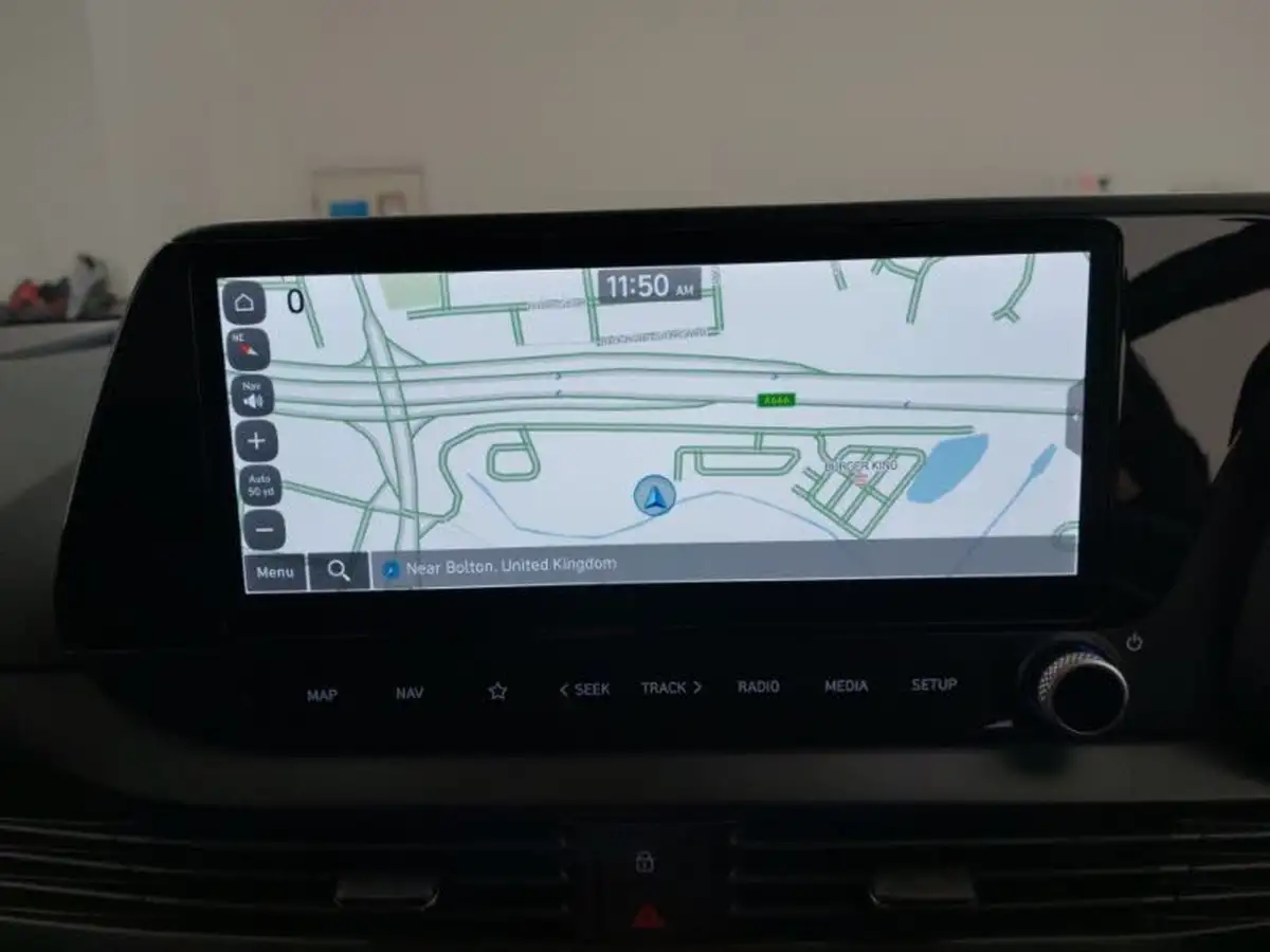 2024-hyundai-bayon-10-t-gdi-premium-100ps-48-volt-mhev-dct-big-15