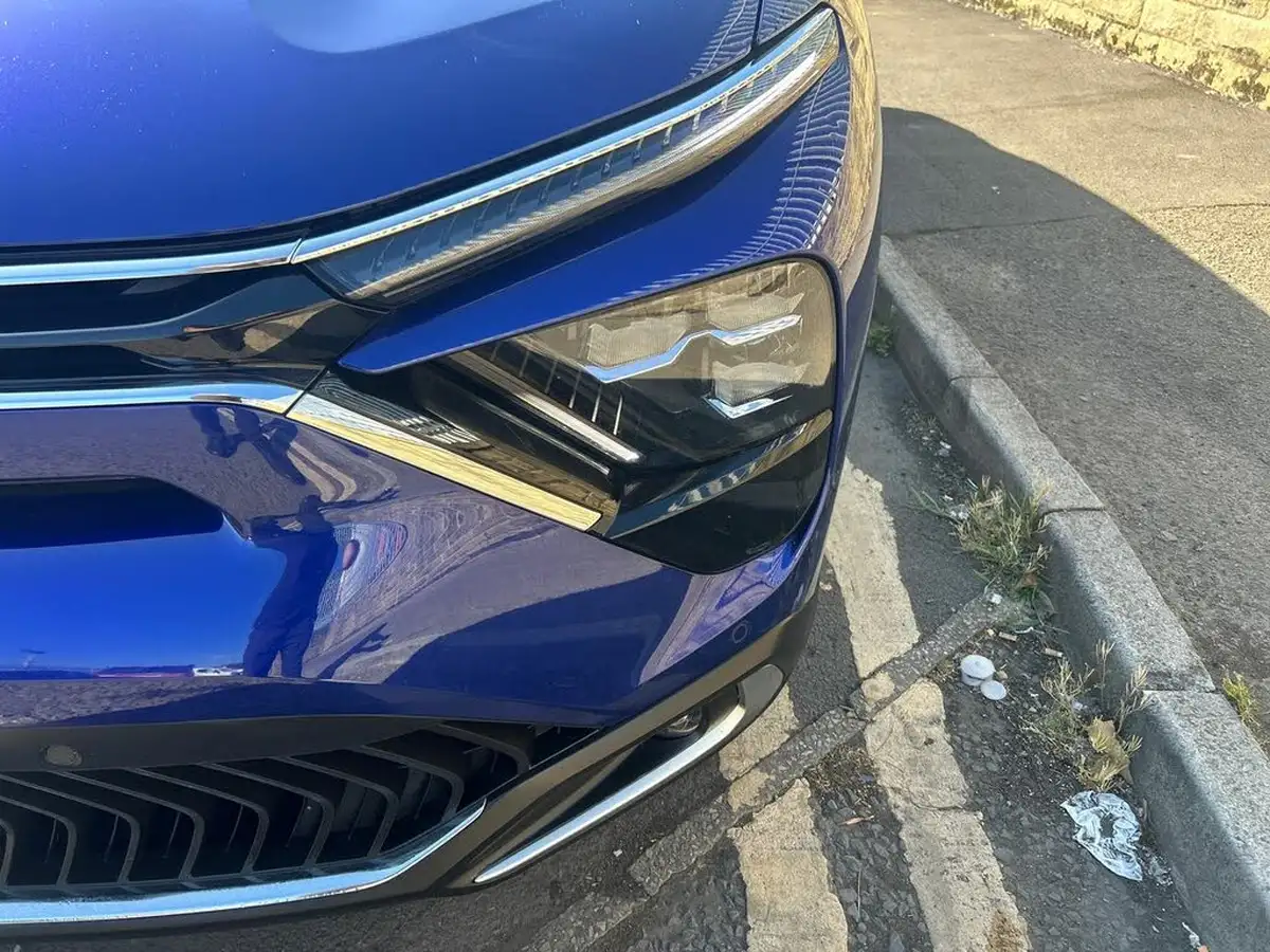 2023-citroen-c5-x-12-puretech-shine-big-12