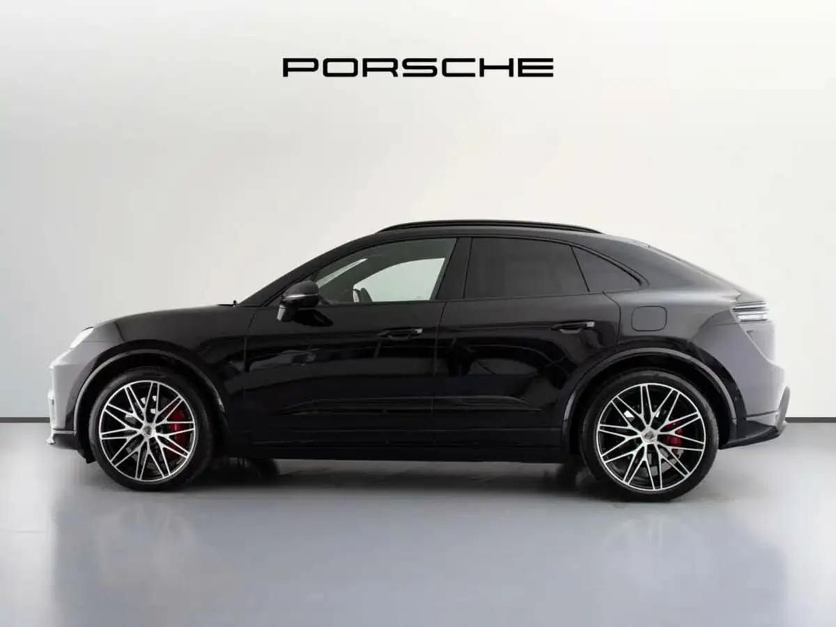 2024-porsche-macan-e-turbo-electric-big-12