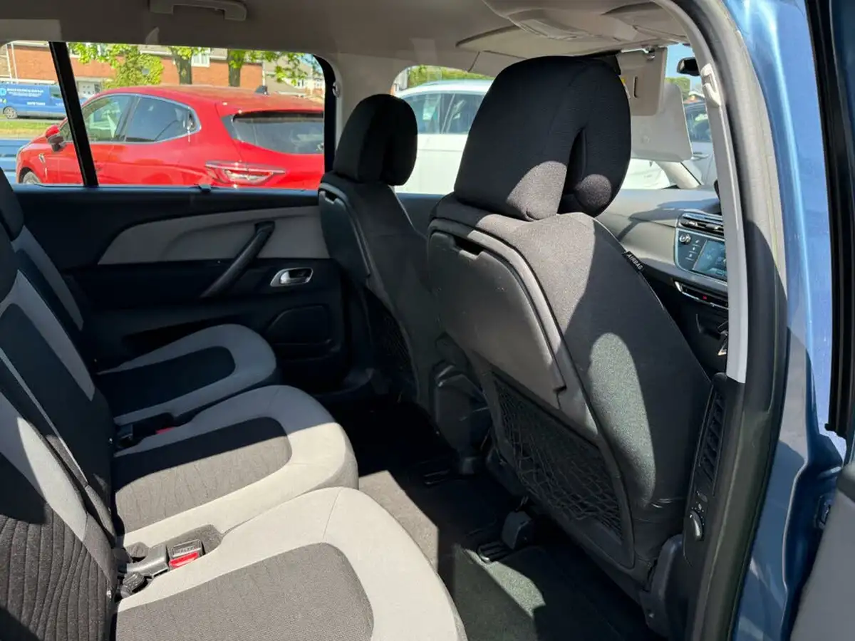 2014-citroen-grand-c4-picasso-16e-hdi-exclusive-big-20