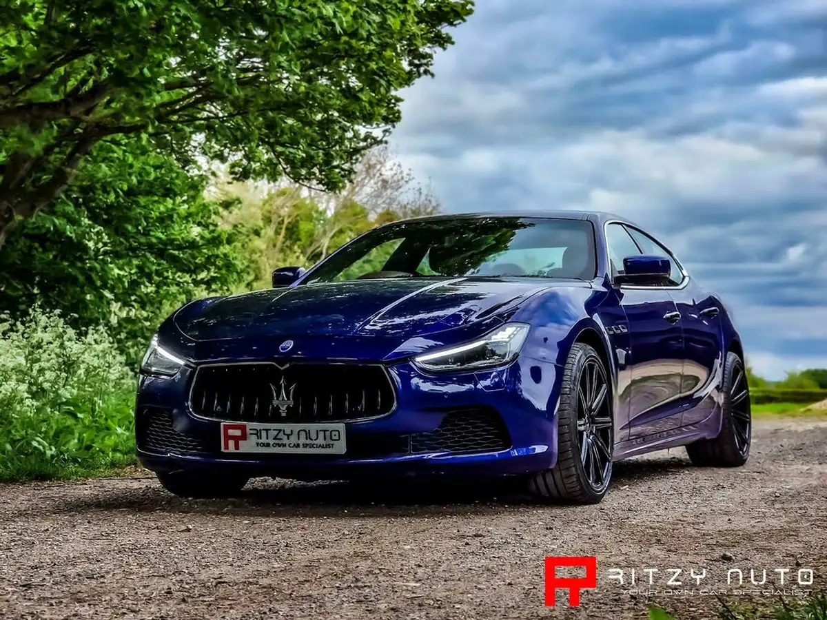 2016-maserati-ghibli-30-s-big-13