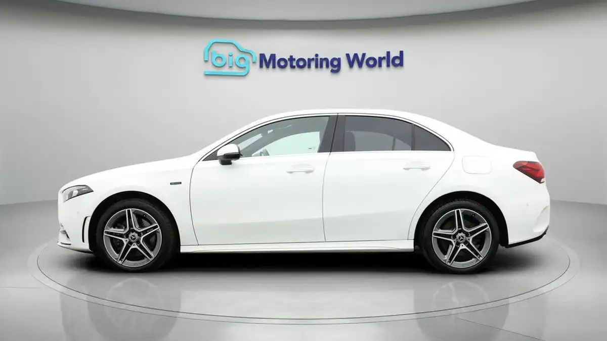 2021-mercedes-benz-a-class-13-a250e-amg-line-premium-saloon-4d-big-3