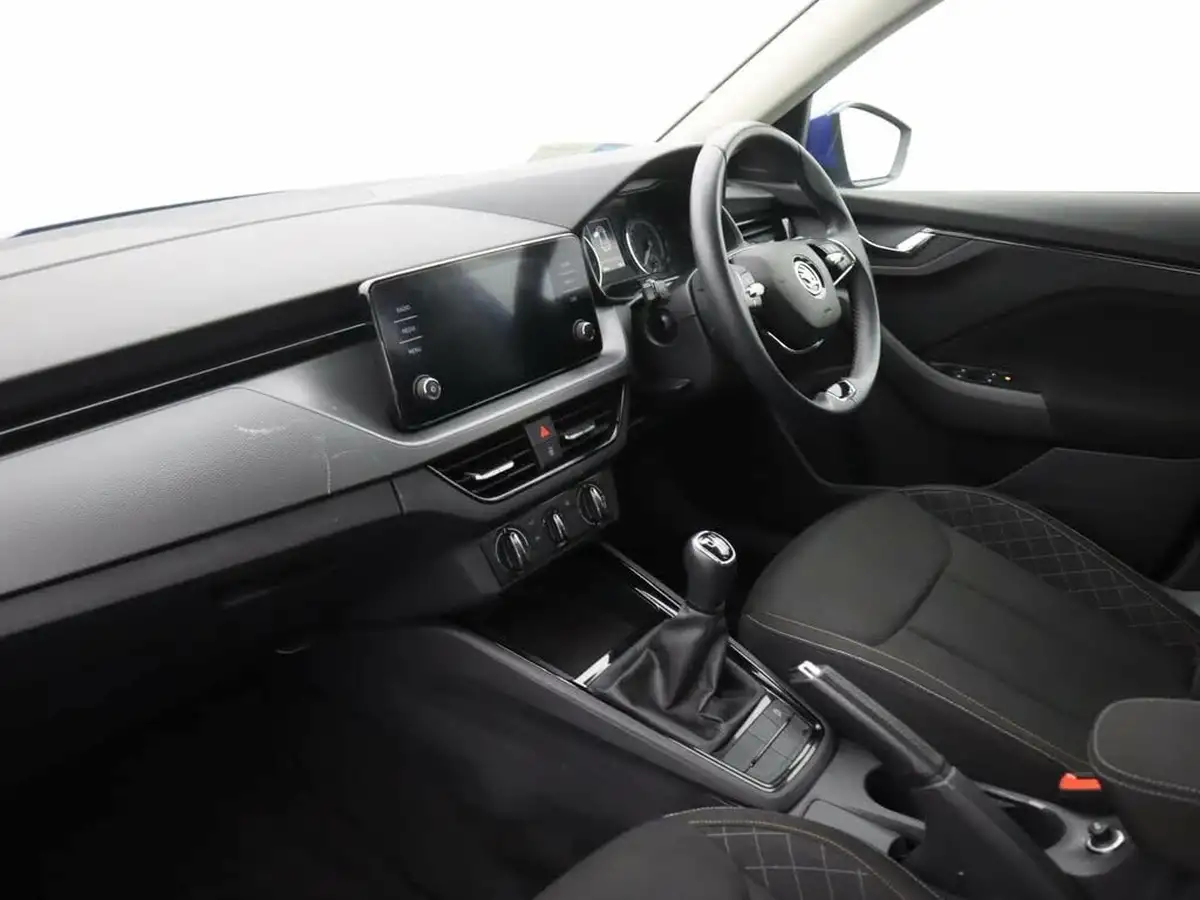 2023-skoda-kamiq-10-tsi-se-109ps-big-8