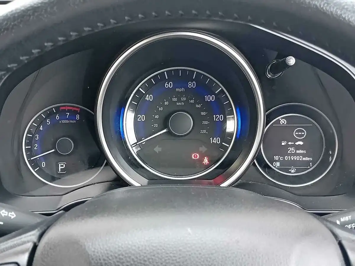2019-honda-jazz-13-i-vtec-ex-navi-cvt-big-12