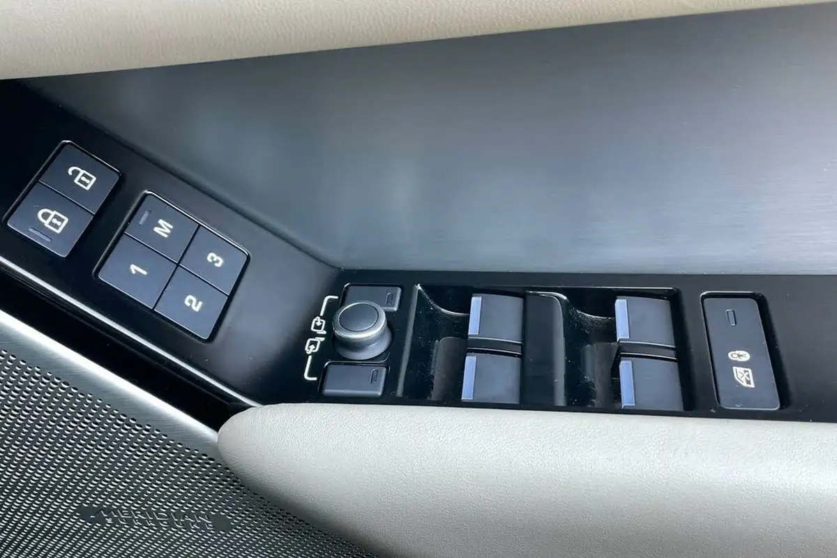 2022-land-rover-range-rover-velar-20-p250-r-dynamic-hse-249ps-big-51