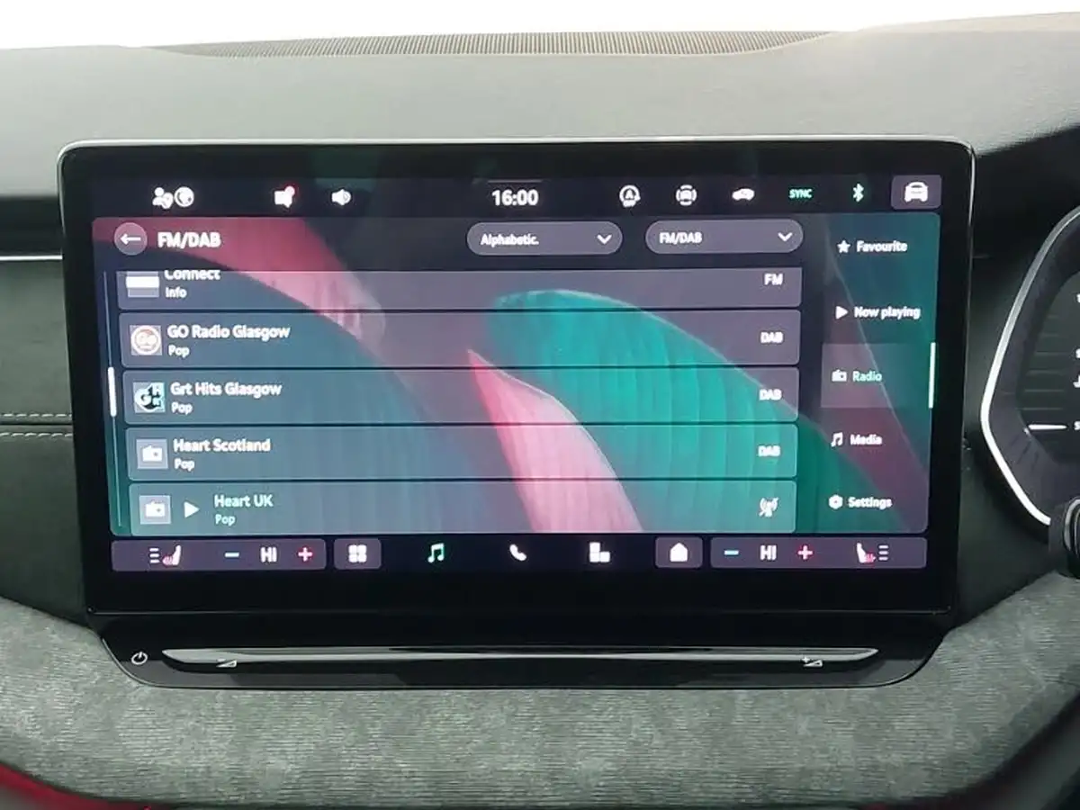 2024-skoda-octavia-20tdi-se-l-150ps-estate-dsg-big-14