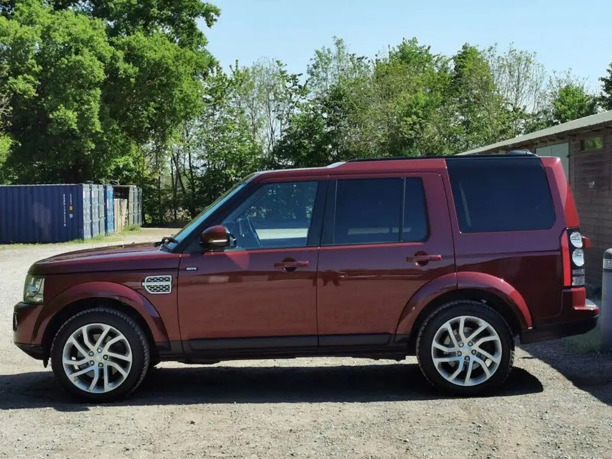 2015-land-rover-discovery-4-30-sd-v6-hse-big-23