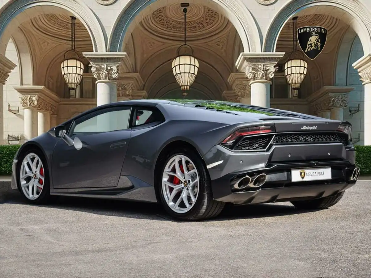 2017-lamborghini-huracan-52-lp-580-2-big-8