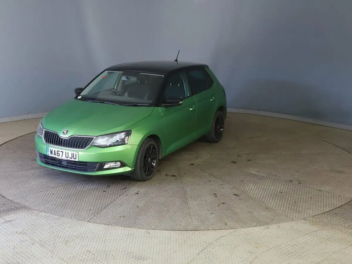 2017-skoda-fabia-10-tsi-colour-edition-big-2