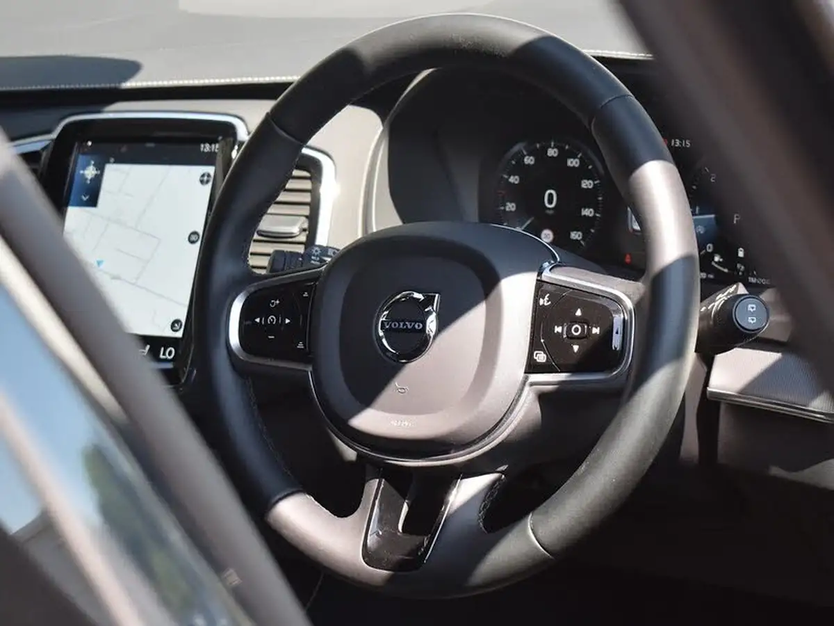 2022-volvo-xc90-20td-b5-r-design-big-9
