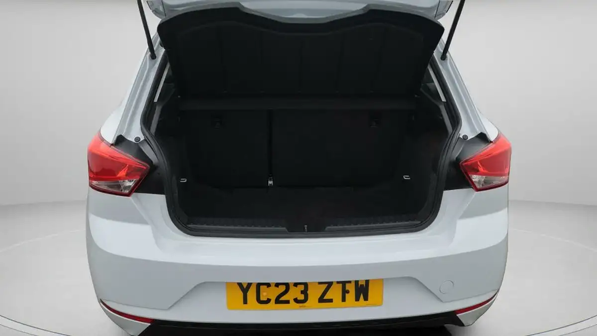 2023-seat-ibiza-10-mpi-se-big-17
