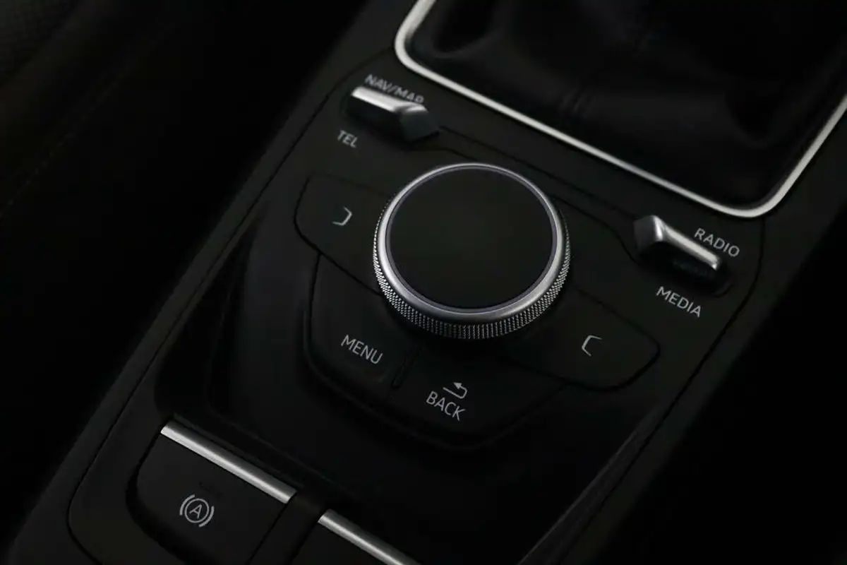 2019-audi-q2-16-30-tdi-sport-big-24
