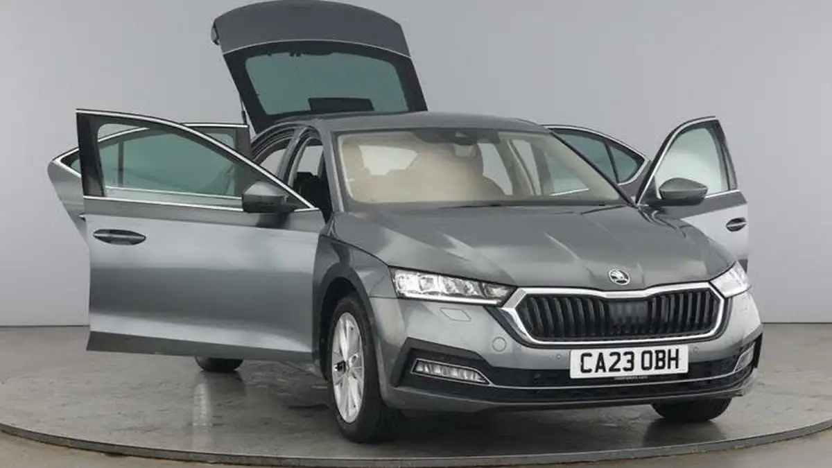 2023-skoda-octavia-15-tsi-se-l-hatchback-big-8