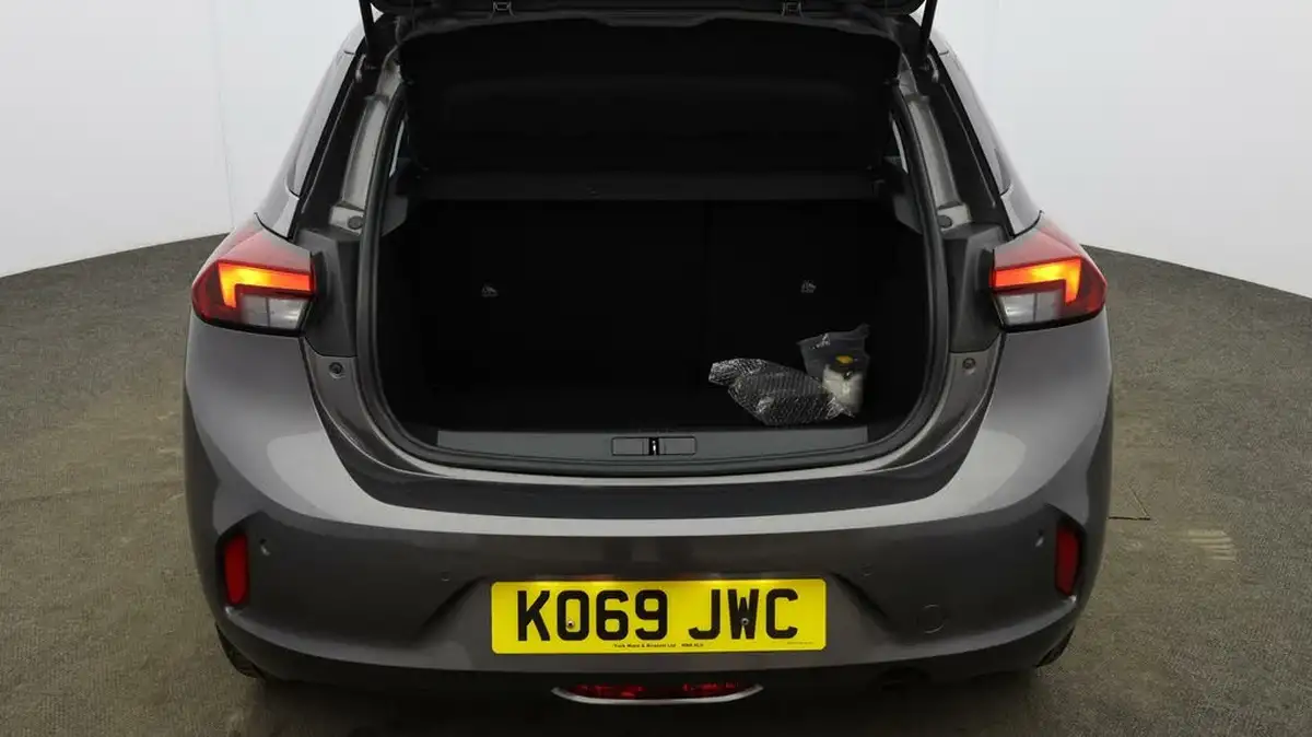 2020-vauxhall-corsa-12-turbo-se-premium-big-16