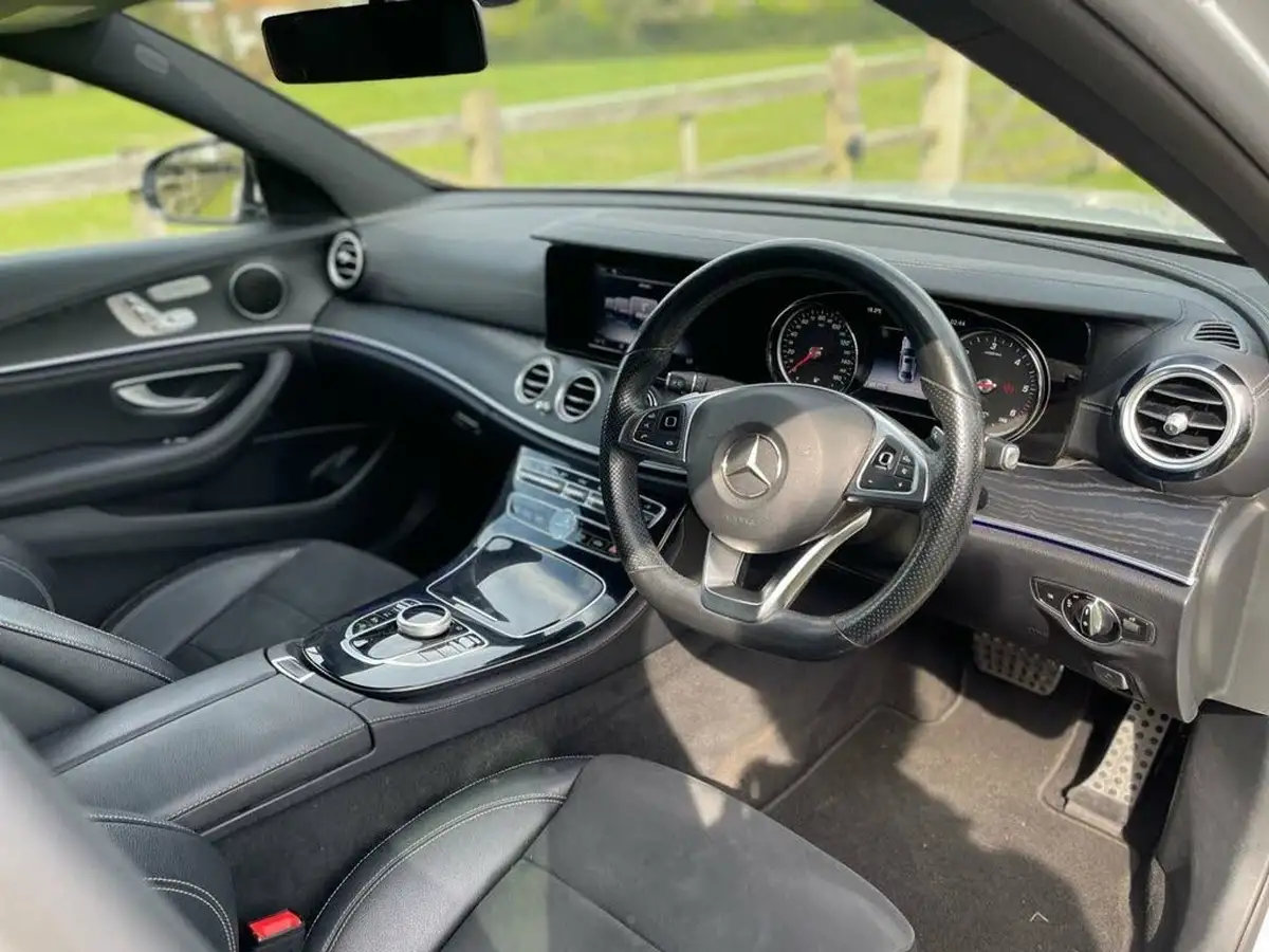 2016-mercedes-benz-e-class-20d-e220d-amg-line-premiumss-saloon-4d-big-12