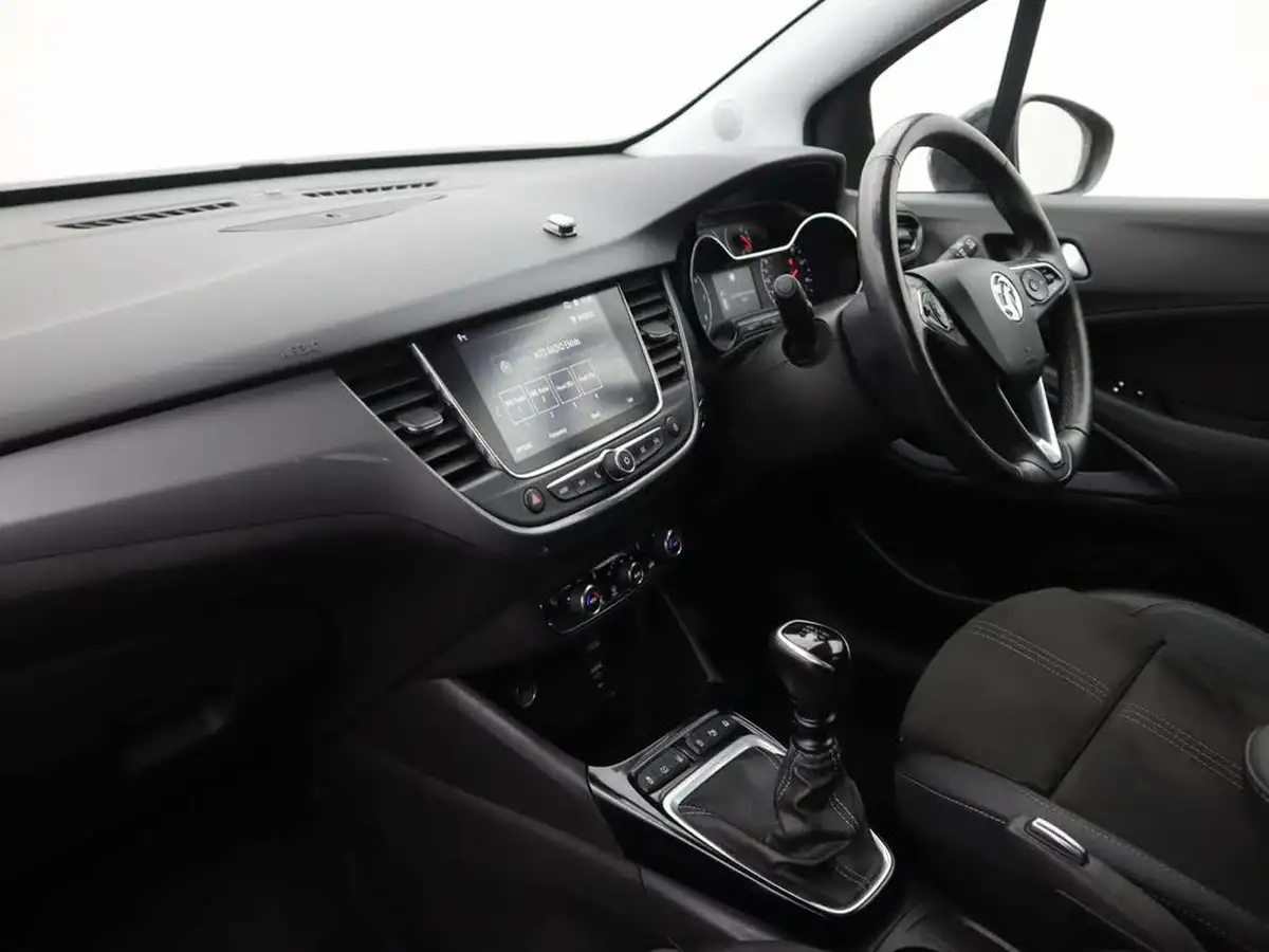 2022-vauxhall-crossland-15-ultimate-110ps-big-8