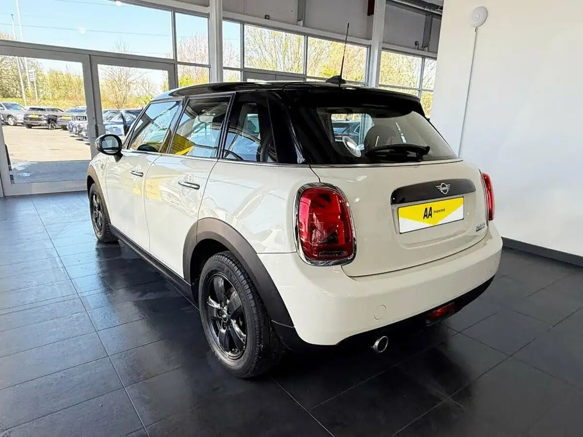 2018-mini-cooper-15-cooper-classic-ss-hatchback-5d-big-6