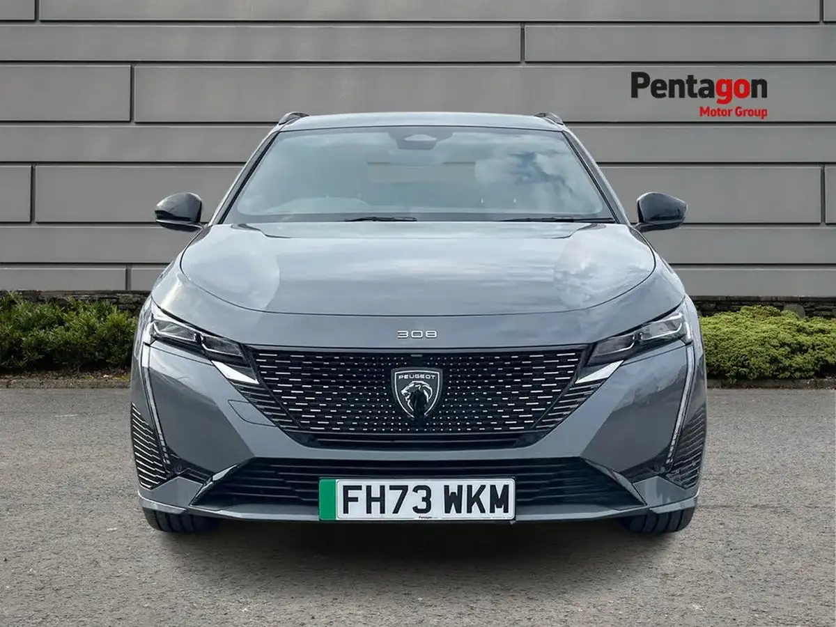 2024-peugeot-308-sw-e-gt-big-12