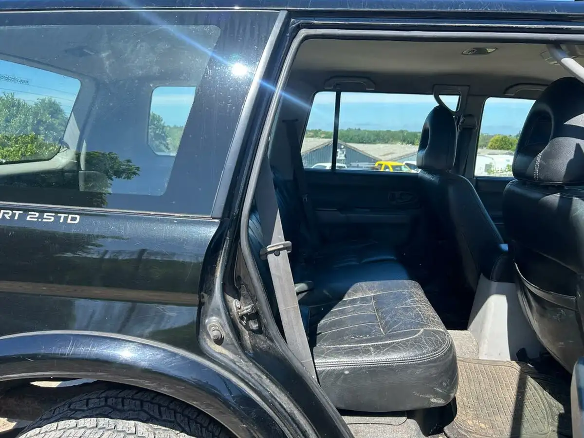 2004-mitsubishi-shogun-sport-25td-warrior-big-7