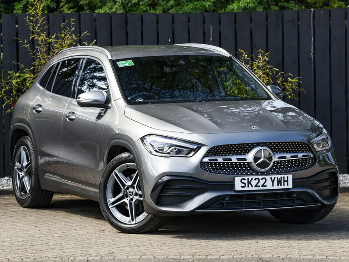 2022-mercedes-benz-gla-class-13-gla-200-amg-line-premium-big-0