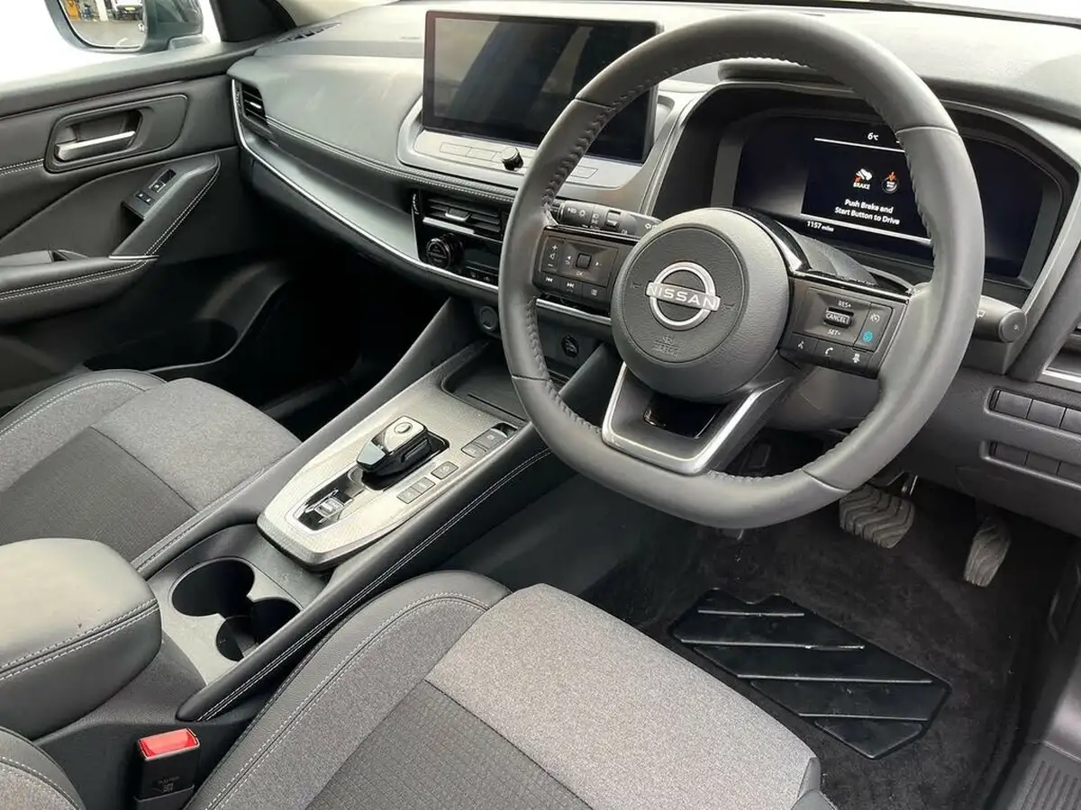2024-nissan-qashqai-15-n-connecta-glass-roof-pack-big-4