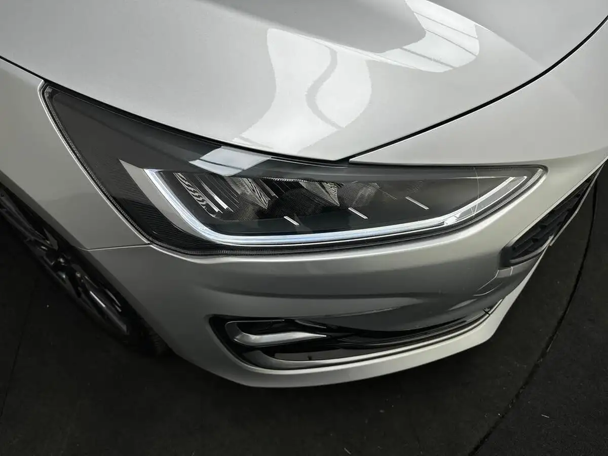 2022-ford-focus-10t-titanium-vignale-125ps-hatchback-big-31
