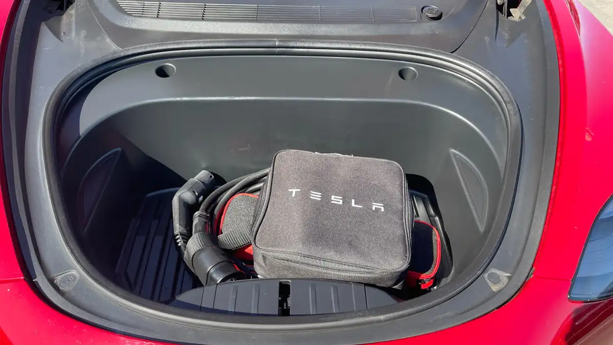 2022-tesla-model-3-e-long-range-big-9