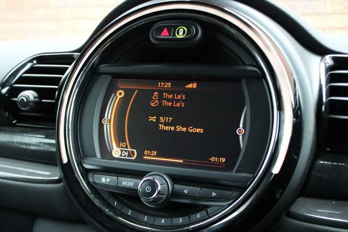 2017-mini-clubman-15-cooper-chili-ss-auto-big-22