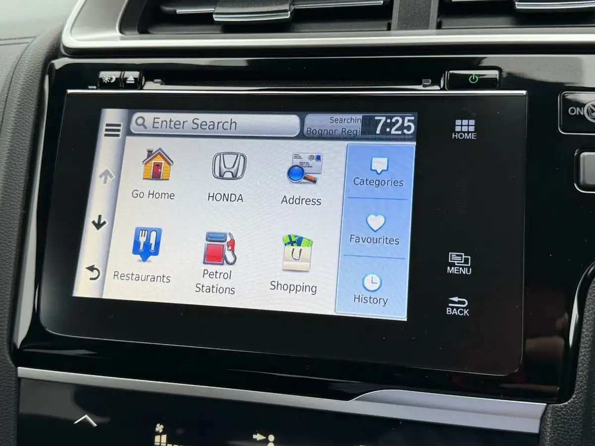 2019-honda-jazz-13-i-vtec-ex-navi-cvt-big-43
