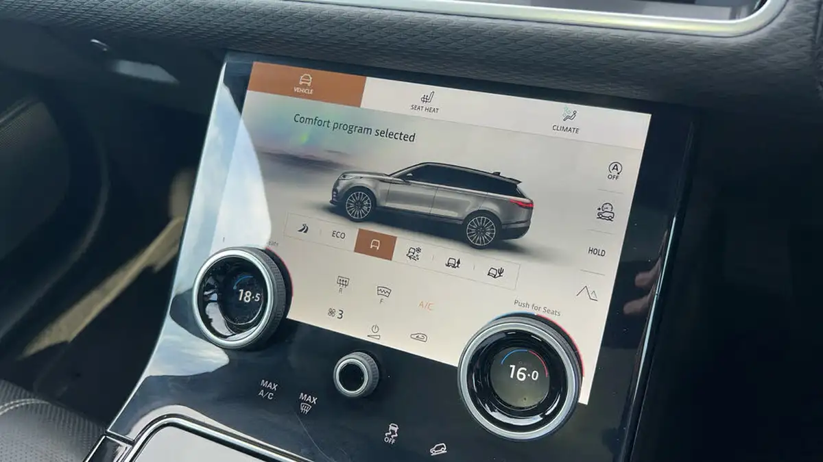 2023-land-rover-range-rover-velar-20-d200-velar-big-26
