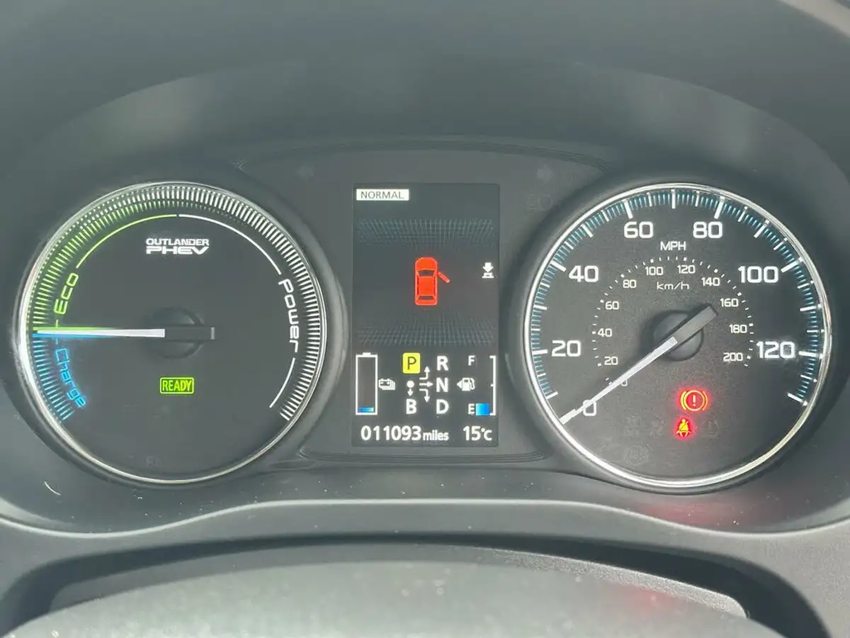 2015-mitsubishi-outlander-20-gx3h-phev-5st-big-22