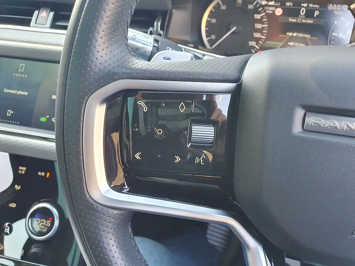 2021-land-rover-range-rover-evoque-15-p300e-r-dynamic-s-big-35