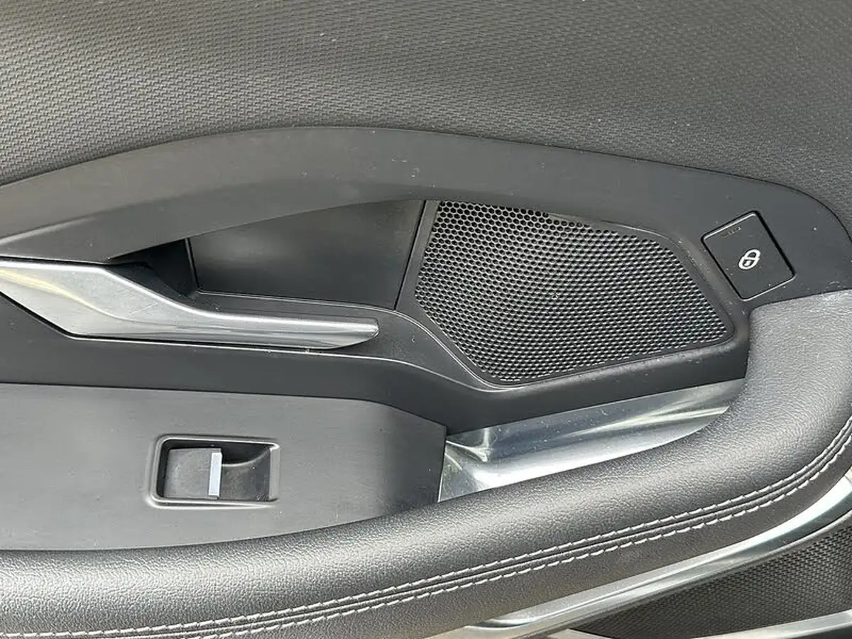 2018-jaguar-e-pace-20-i4d-r-dynamic-150ps-big-27