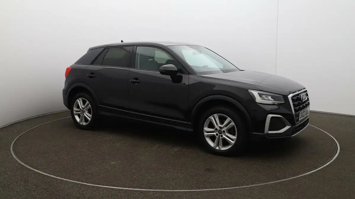 2022-audi-q2-10-30-tfsi-sport-big-34