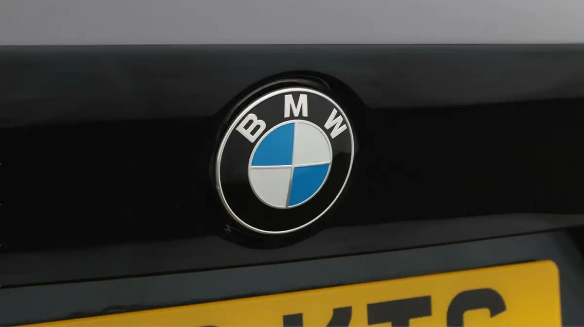 2020-bmw-x1-20-sdrive20i-se-189bhp-big-20