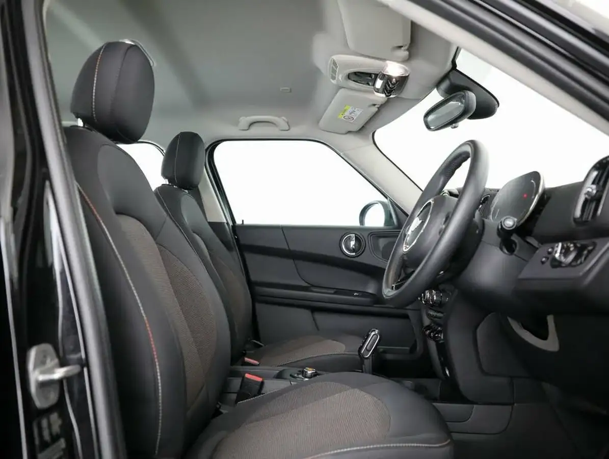 2020-mini-countryman-20td-cooper-d-classic-comfort-auto-big-18