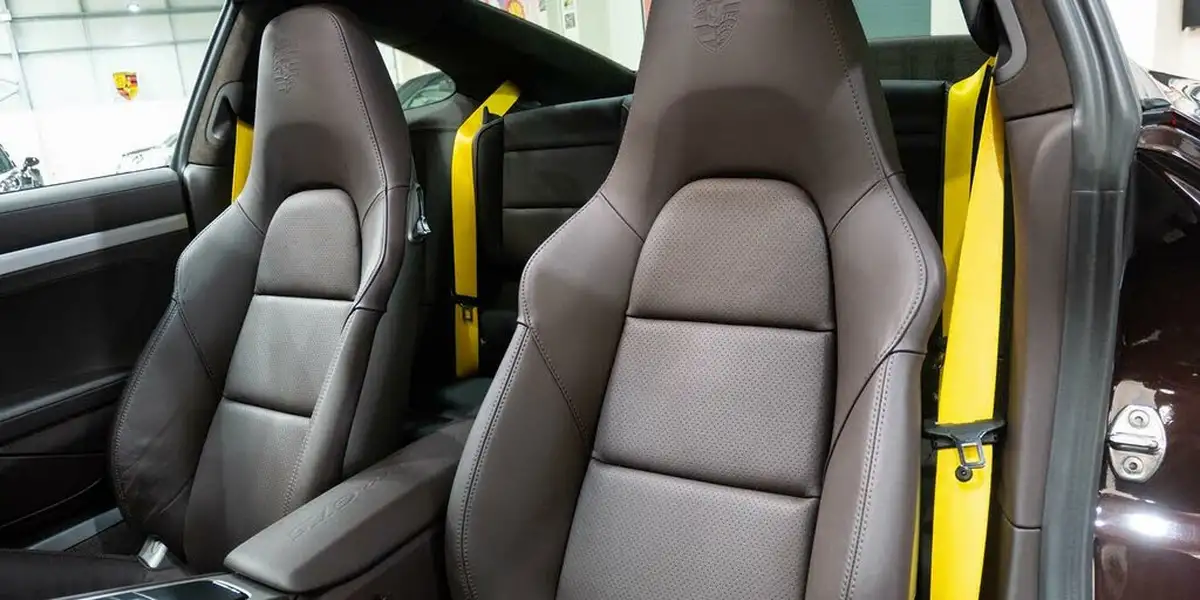 2015-porsche-911-38-carrera-gts-coupe-big-18