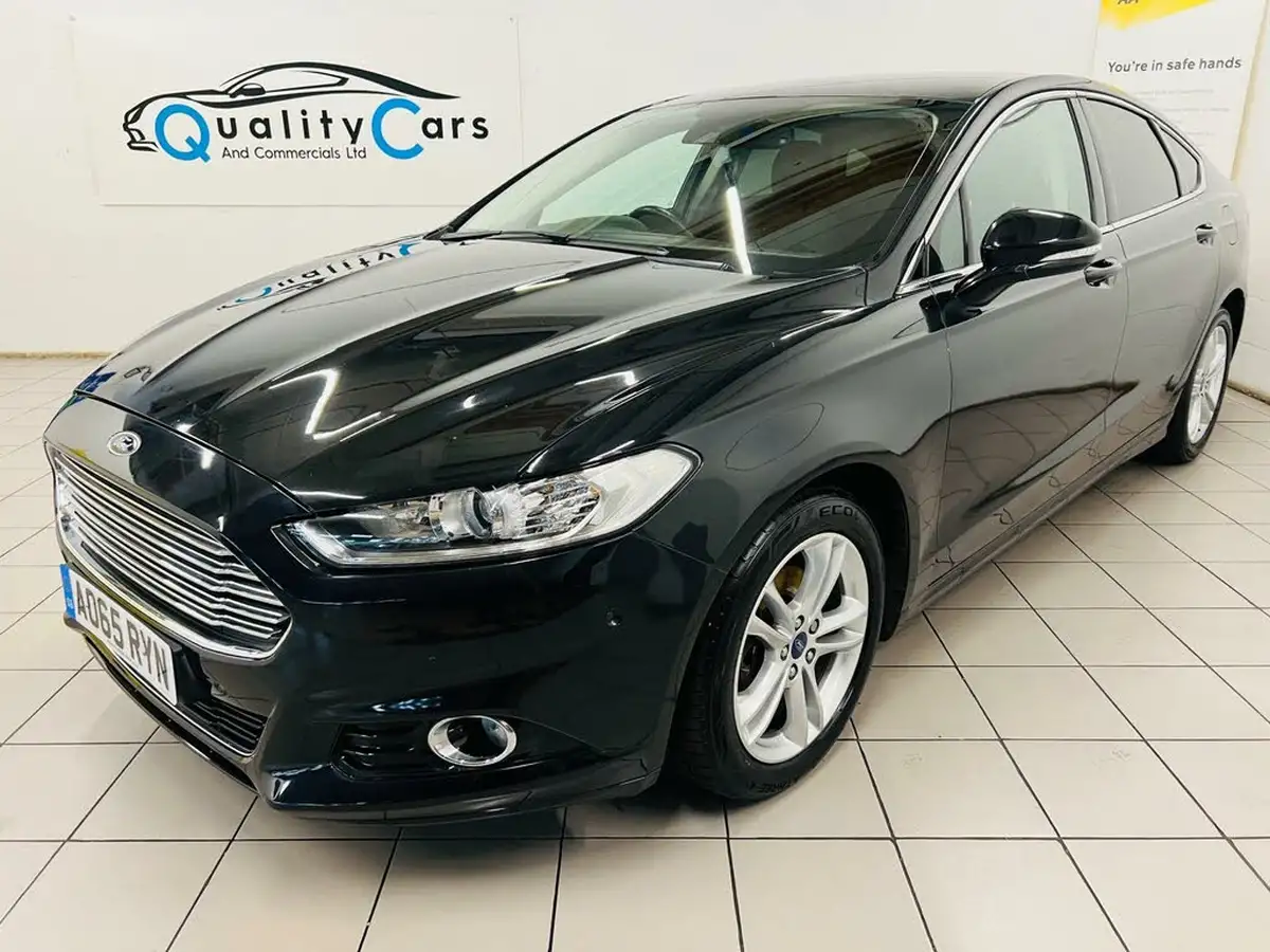 2015-ford-mondeo-20tdci-titanium-180ps-ss-hatchback-big-0