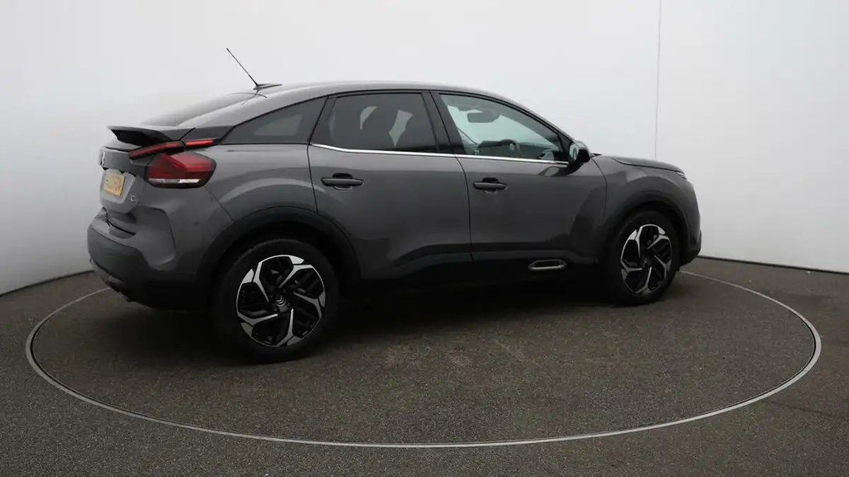 2022-citroen-c4-big-45