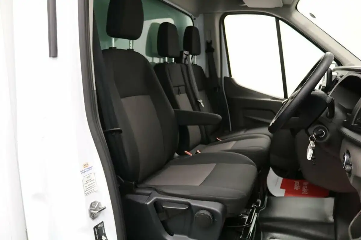 2023-ford-transit-20tdci-350-l2h1-leader-130pseu6dt-fwd-cab-big-25