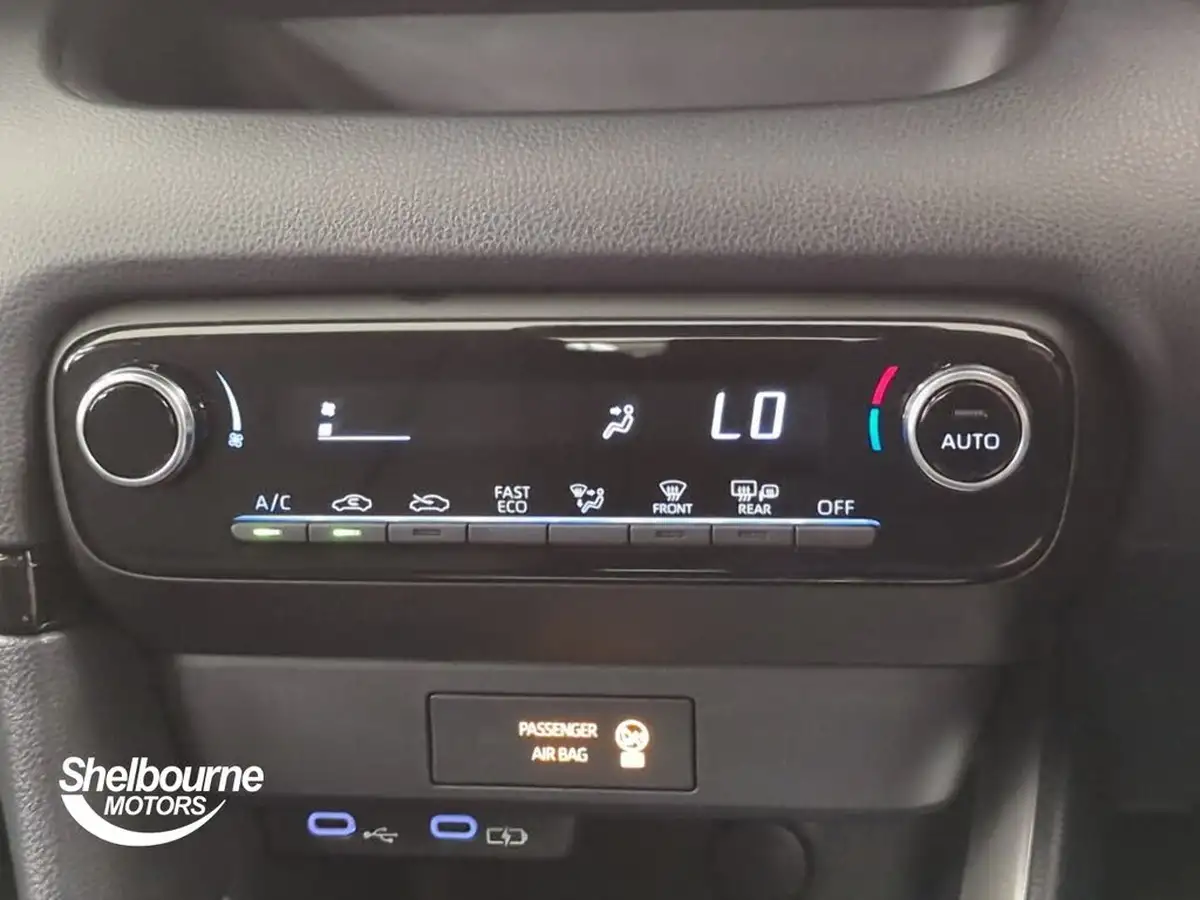 2024-toyota-yaris-15-vvt-i-icon-big-19
